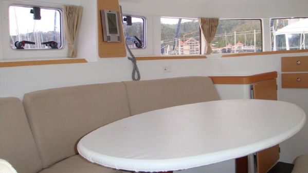 Used Sail Catamaran for Sale 2008 Lagoon 380 Layout & Accommodations